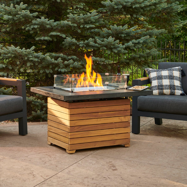 outdoorgreatroom_Darien_2_600x