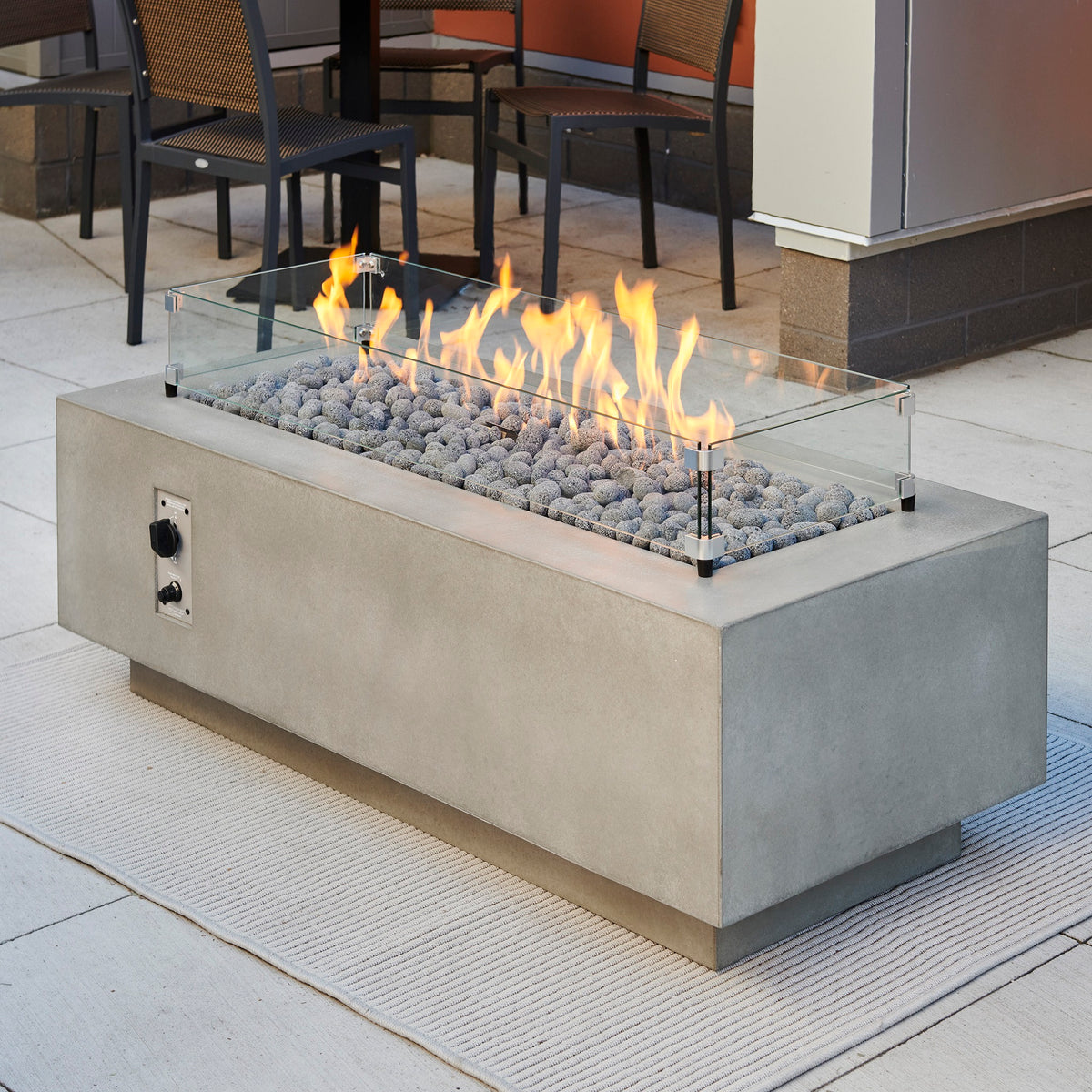 Outdoor GreatRoom Cove Fire Pit Table
