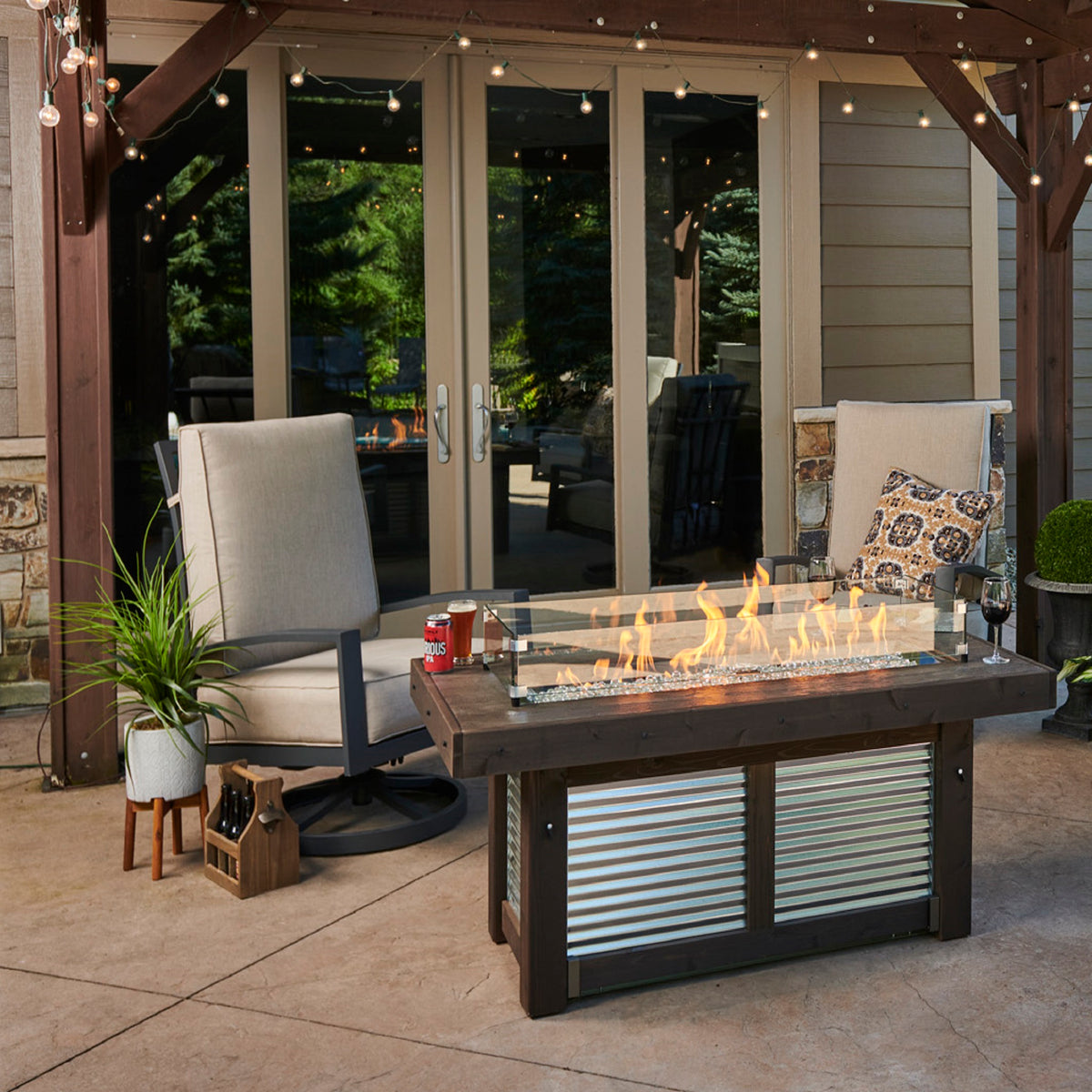 Outdoor GreatRoom Denali Brew Fire Pit Table