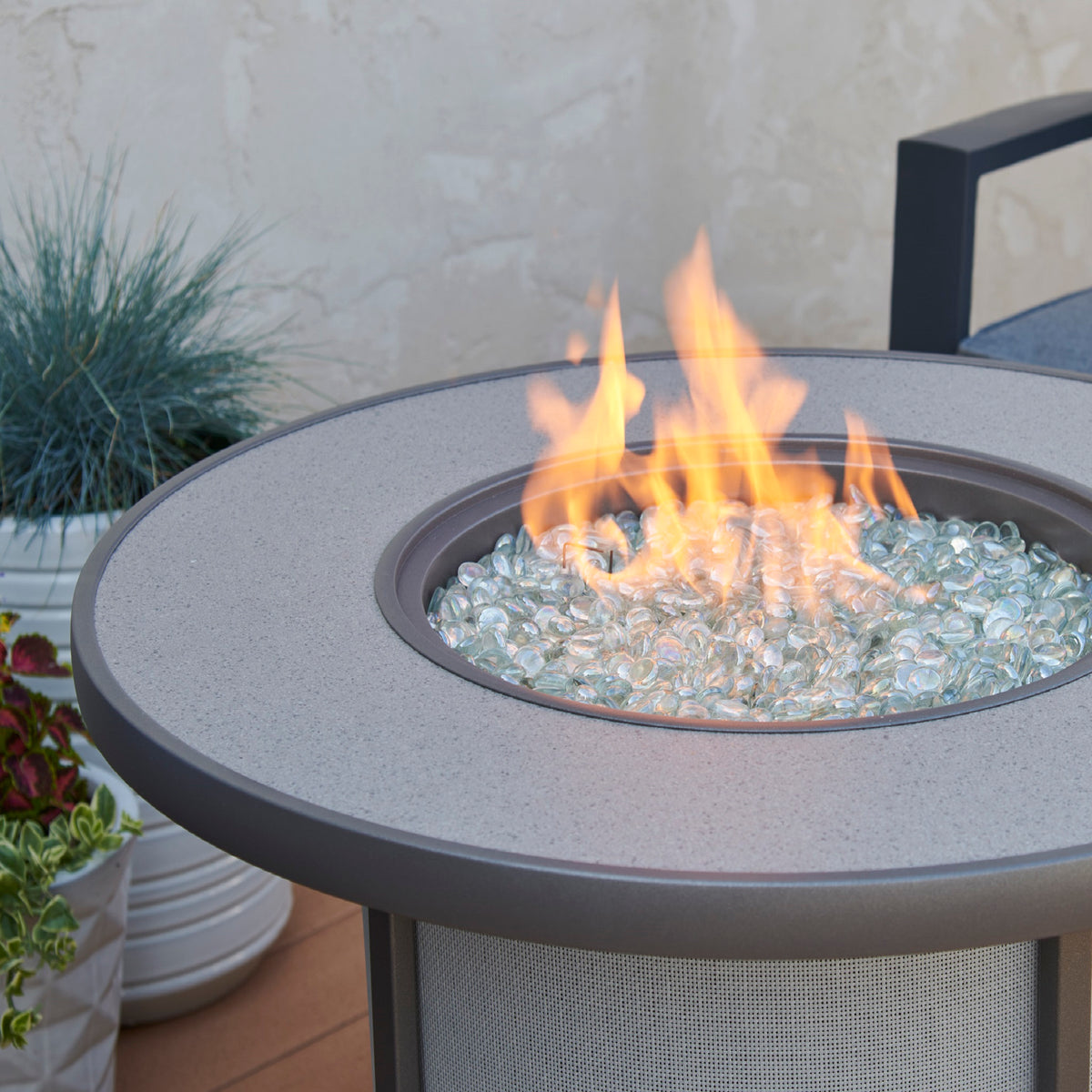 Outdoor GreatRoom Stonefire Fire Pit Table