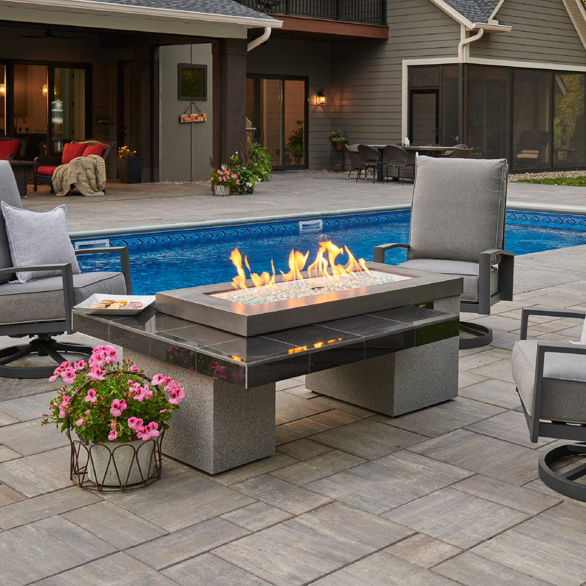 Outdoor GreatRoom Uptown Gas Fire Pit Table - Fireside Hearth & Home